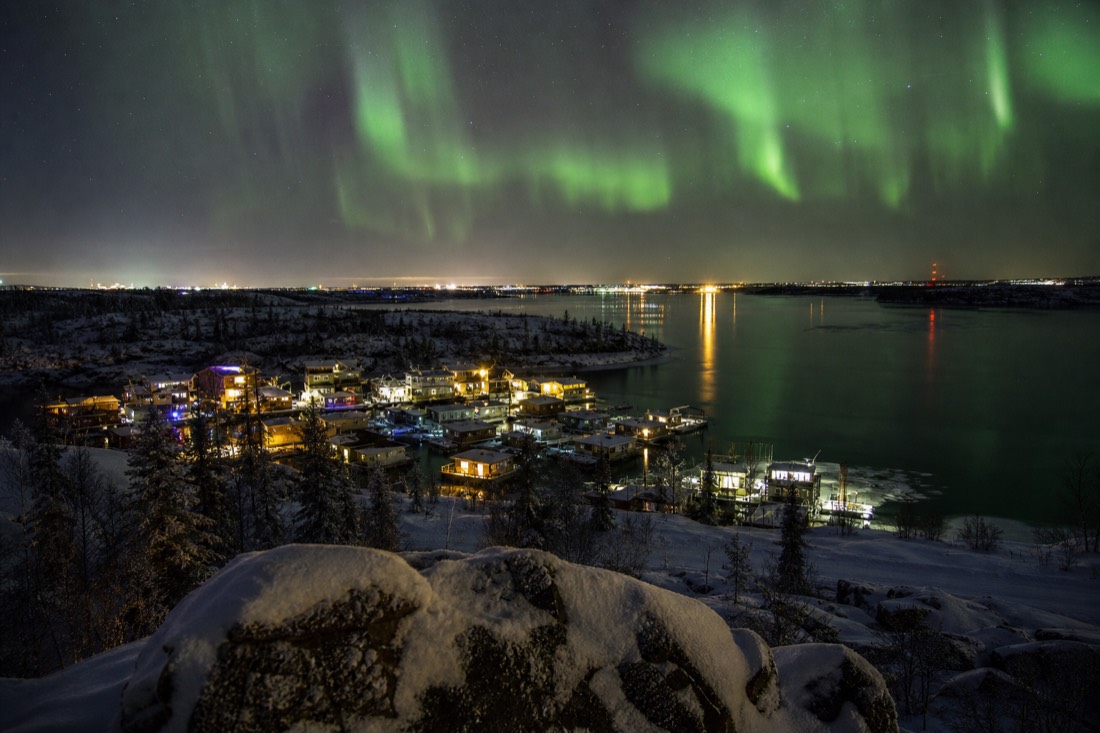 View from the Bush Pilots Monument over the whole houseboat village and Yellowknife Bay stretching to the horizon